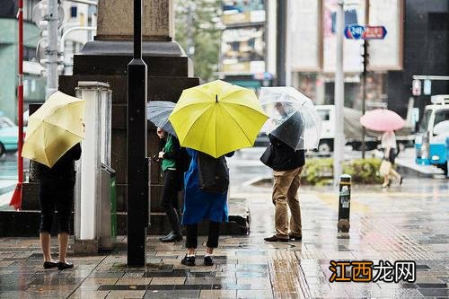 家中有一物阴气全消除 家门口长期放一把雨伞，阳台不能放哪三样东西