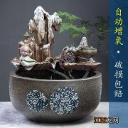 鱼缸上面墙上挂什么好 鱼缸上方挂什么最好，客厅挂福字有什么讲究