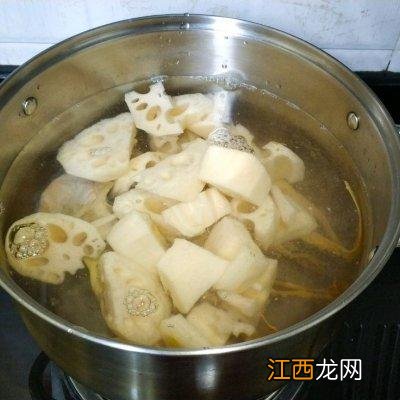 莲藕汤怎么煲好喝加章鱼？莲藕章鱼汤怎么煲好喝，