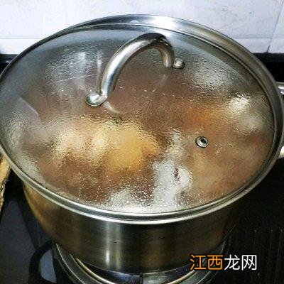 莲藕汤怎么煲好喝加章鱼？莲藕章鱼汤怎么煲好喝，