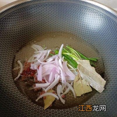 剁辣椒里面可以放油吗,剁辣椒里面能不能放油,这份美食攻略请收好