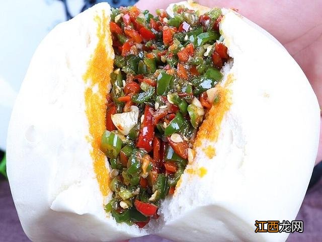 四川人炒菜用哪种辣椒酱,四川辣椒酱什么牌子好,很受益的一篇文章