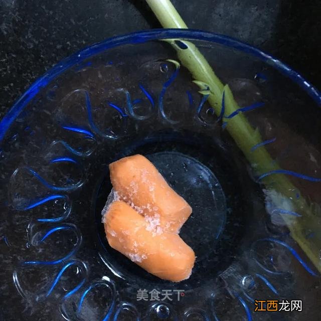 双色蛋是什么意思,什么是双色粉蛋,讲的还不错