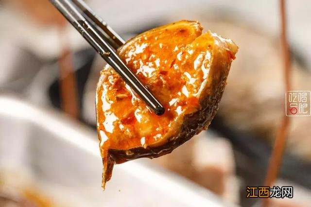 鱼锅里放什么配菜,里面能放菜的大碗鱼怎么做,你真的懂了吗