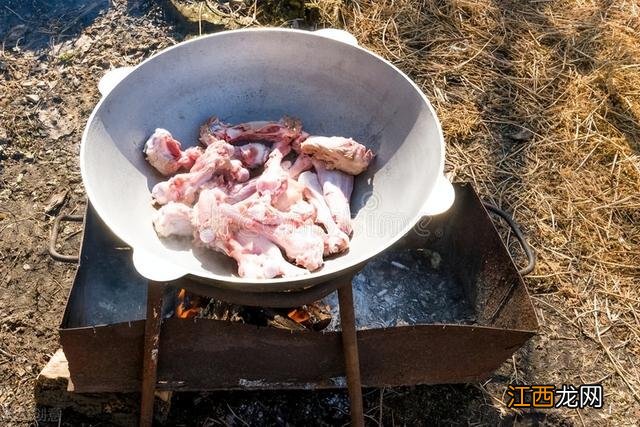 羊头肉不能和什么一起吃,吃羊头有什么禁忌,默默收藏了！