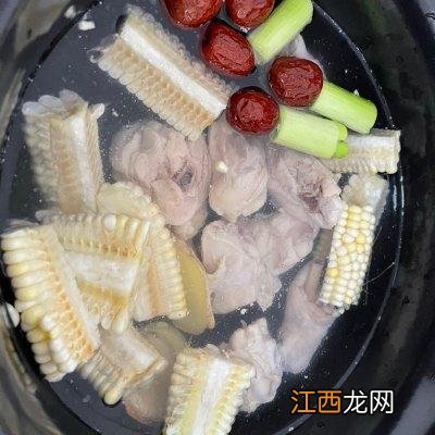 鸡怎么吃最补气血,鸡炖什么最补身体,深度解析，点这里