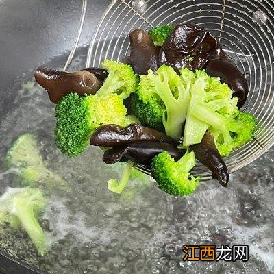 藕片里加什么好吃,家庭藕片放什么调料,诀窍在哪里