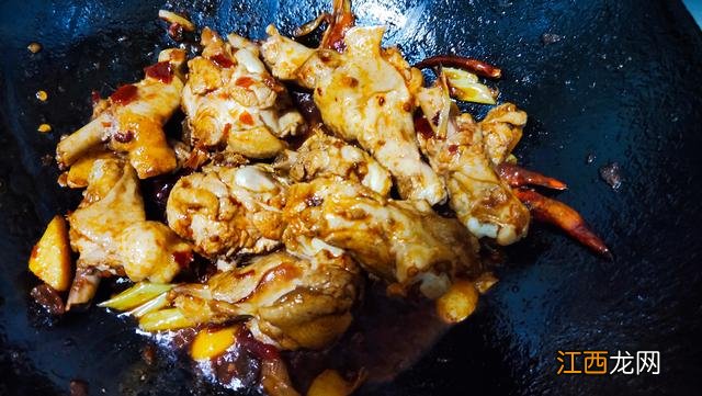 秋天鸭子炖什么,秋天用什么炖鸭子最好,值得收藏的文章