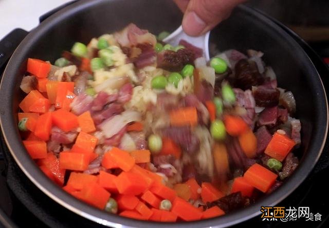 吃米饭适合吃什么菜,什么菜适合蒸米饭吃,你赶紧看看这个