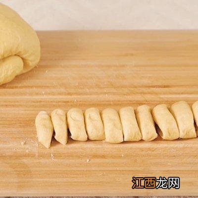 华夫饼为什么会回缩,华夫饼出锅后为啥缩小了,不看不知道一看