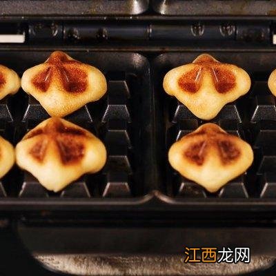 华夫饼为什么会回缩,华夫饼出锅后为啥缩小了,不看不知道一看