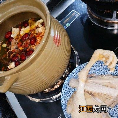 鸭肉和什么炒最好吃 鸭肉用什么配菜炒好吃