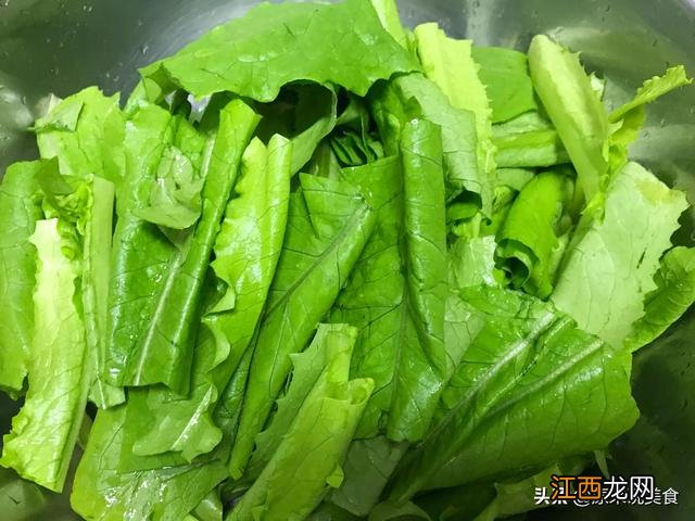 油麦菜叶发黑 油麦菜炒出来汤是黑色