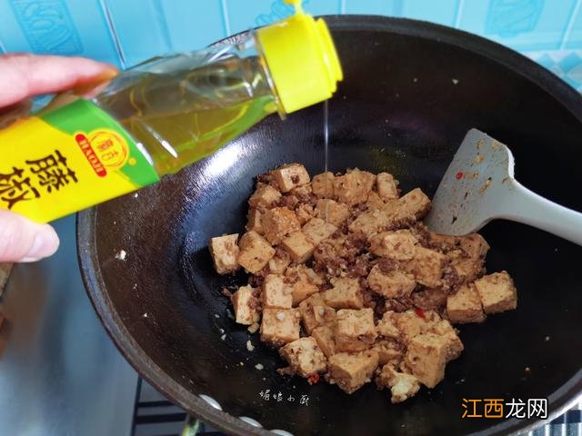 做豆腐里面可以加什么 豆腐里面要放些什么香料