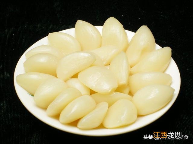 吃蒜后如何快速去除臭味 吃完大蒜后吃什么清除臭味