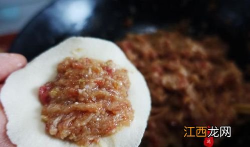 锅贴用什么油上色? 青岛锅贴是怎么做的呢