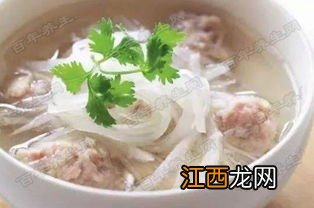 汆丸子怎么下锅 鱼肉丸子怎么做出来的