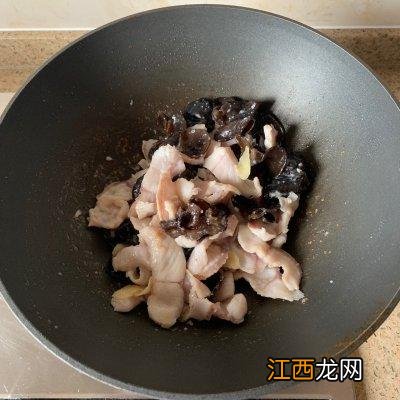 鱼片炒什么好吃 鱼片可以炒什么菜