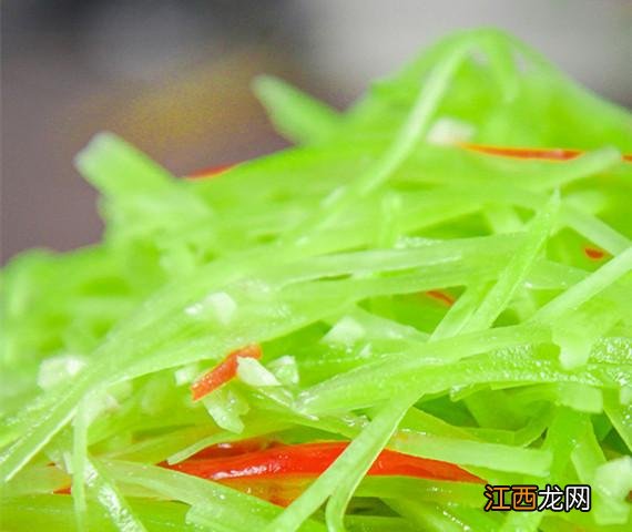 芝麻油适合做什么菜 什么菜需要放芝麻油里