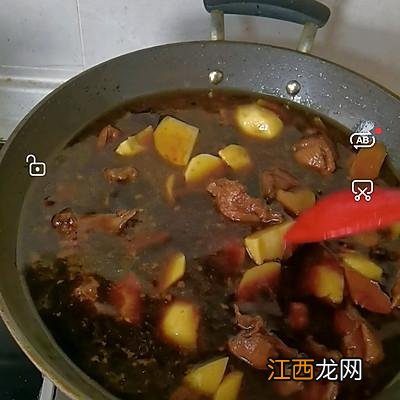 鹅肉和什么一起烧最好吃 烧鹅里面加什么好吃一点