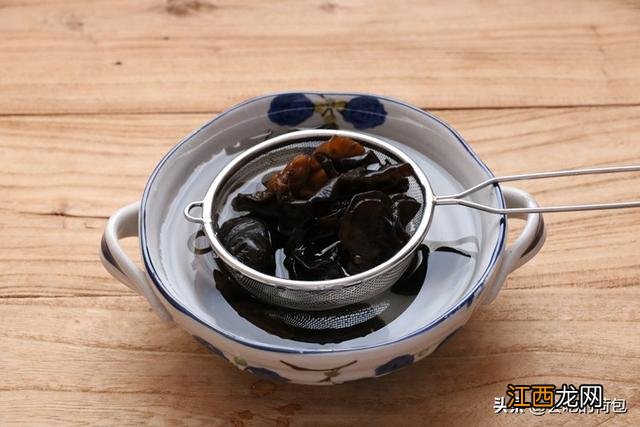 木耳宜搭什么食物 木耳宜和什么搭配
