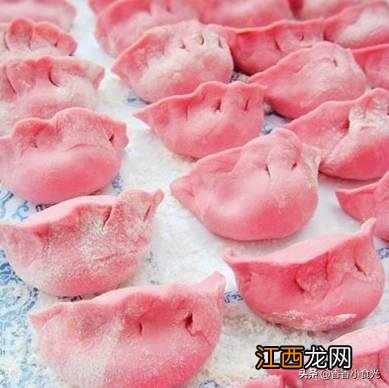 红色饺子皮用什么材料 红色水饺用什么做成的