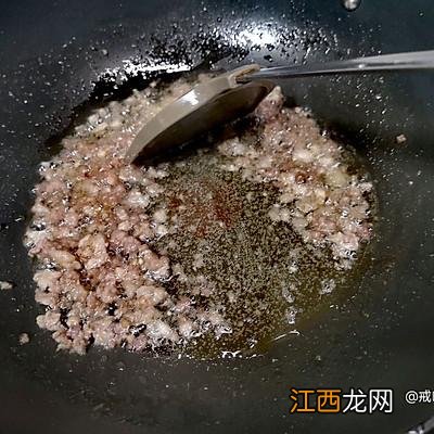 白萝卜丁怎么炒好吃 白罗卜抄什么最好吃