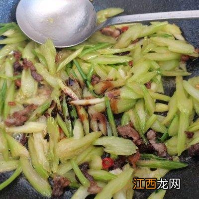 炒青菜图片 芹菜末炒什么好吃图片大全