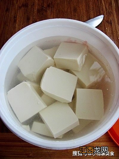 白菜豆腐鱼头汤，暖身健脑，健脾补气