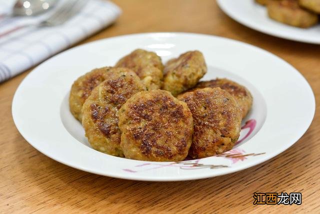 肉饼炒什么菜？肉饼适合炒什么，终于弄明白了