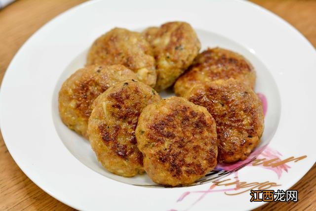 肉饼炒什么菜？肉饼适合炒什么，终于弄明白了