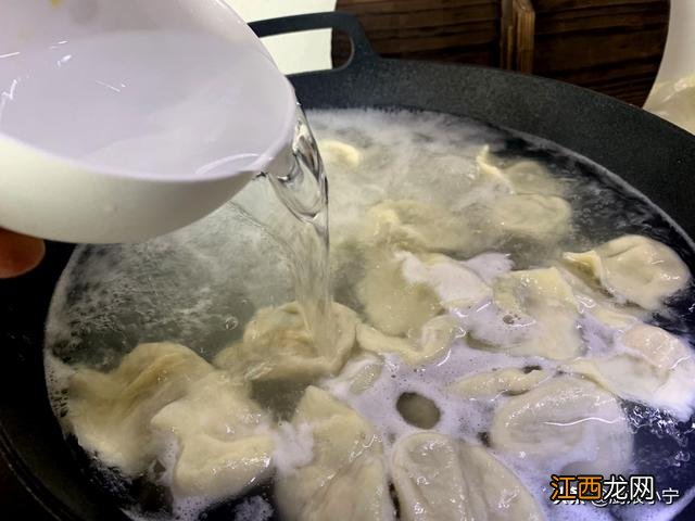 饺子皮用哪种面粉？饺子皮用什么面粉透明的，建议大家看完