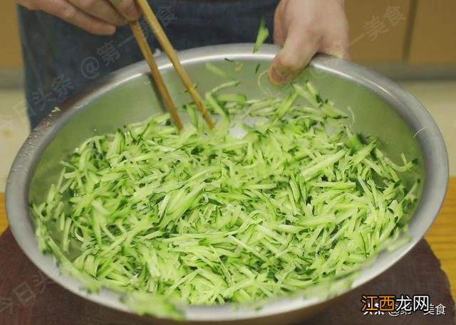 饺子搭配什么菜比较好吃？饺子配什么蘸料好吃，文章推荐这篇