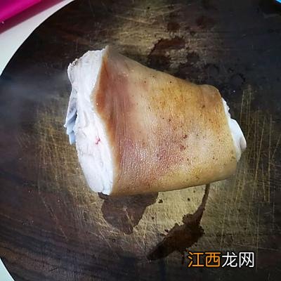 肘子炒什么好吃窍门？熟肘子怎么炒，此文太精彩了