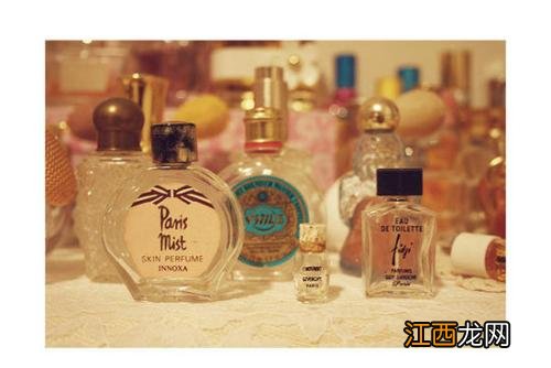 固体香水怎么用?固体香水使用方法