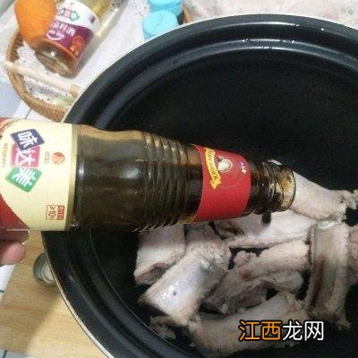 玉米和什么煲汤好吃？玉米煲汤加什么最好，这几个细节太重要