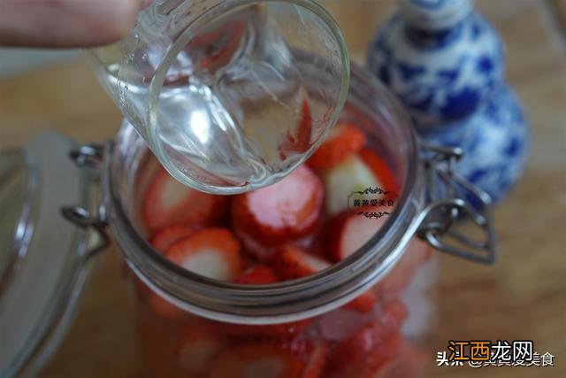 草莓酒有什么功效与作用?泡草莓酒的功效,强烈建议看完这篇文章