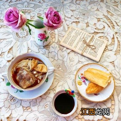 肉骨茶里面的酱油是什么酱油？肉骨茶的黑酱油是老抽吗，掌握这点，实用篇