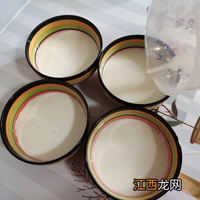 双皮奶和什么一起吃最好?双皮奶可以放什么配着吃,建议需要听一听