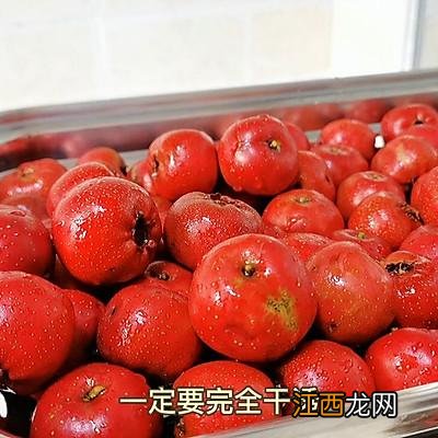 山楂片不能和什么一起喝？山楂不能和食物一起吃，切记，看看这文章