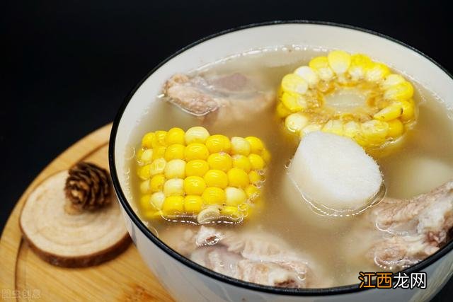 冬季适合吃什么汤滋补?冬日进补喝什么汤,真实用,这文章