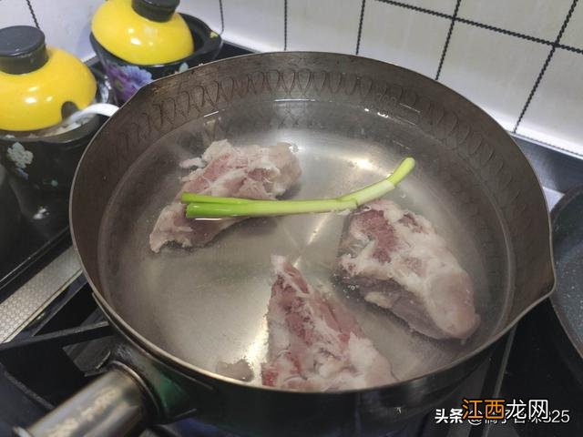 冬天适合排骨煲什么汤好？冬天排骨炖什么汤补，都应该看看这篇文章