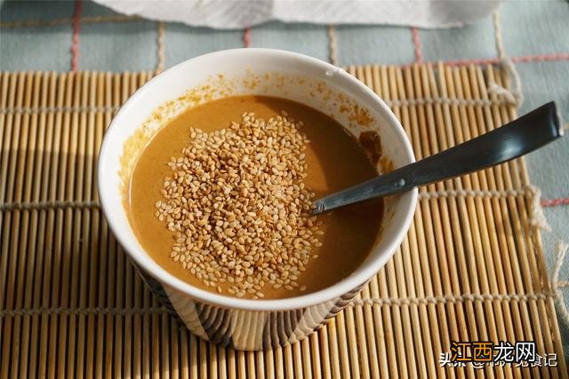 羊肉蘸什么最好吃?羊肉蘸什么酱,这几点提醒你