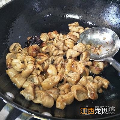 肥肠红烧什么菜？肥肠和哪些菜红烧好吃，当真是好文啊