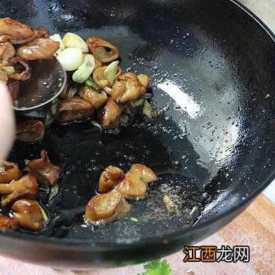 肥肠红烧什么菜？肥肠和哪些菜红烧好吃，当真是好文啊