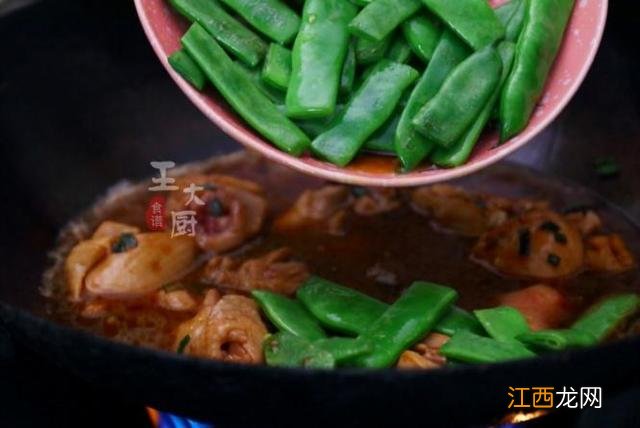 芸豆土豆炖鸡做法？炖鸡放芸豆可以吗，点这，一看就会