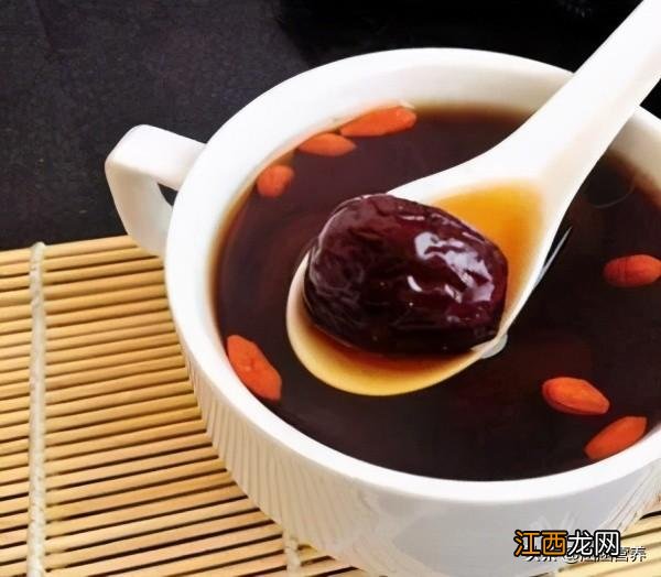 大姨妈喝什么汤好些?来大姨妈煲什么汤,好文章,快收藏