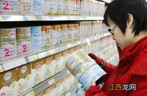 假奶粉用什么料做的？正品罐子装假奶粉，太赞了，这篇文章