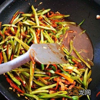 豆角可以做什么菜好吃？豆角能炒啥菜，还请你耐心看完[围观]