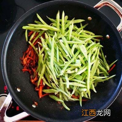 豆角可以做什么菜好吃？豆角能炒啥菜，还请你耐心看完[围观]